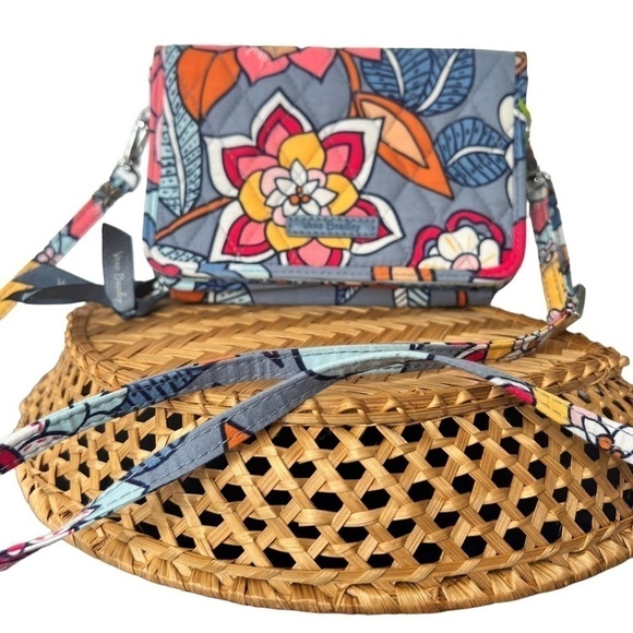 Vera Bradley Tropical Evening Small Compact Cloth Crossbody Bag Purse - Picture 16 of 16